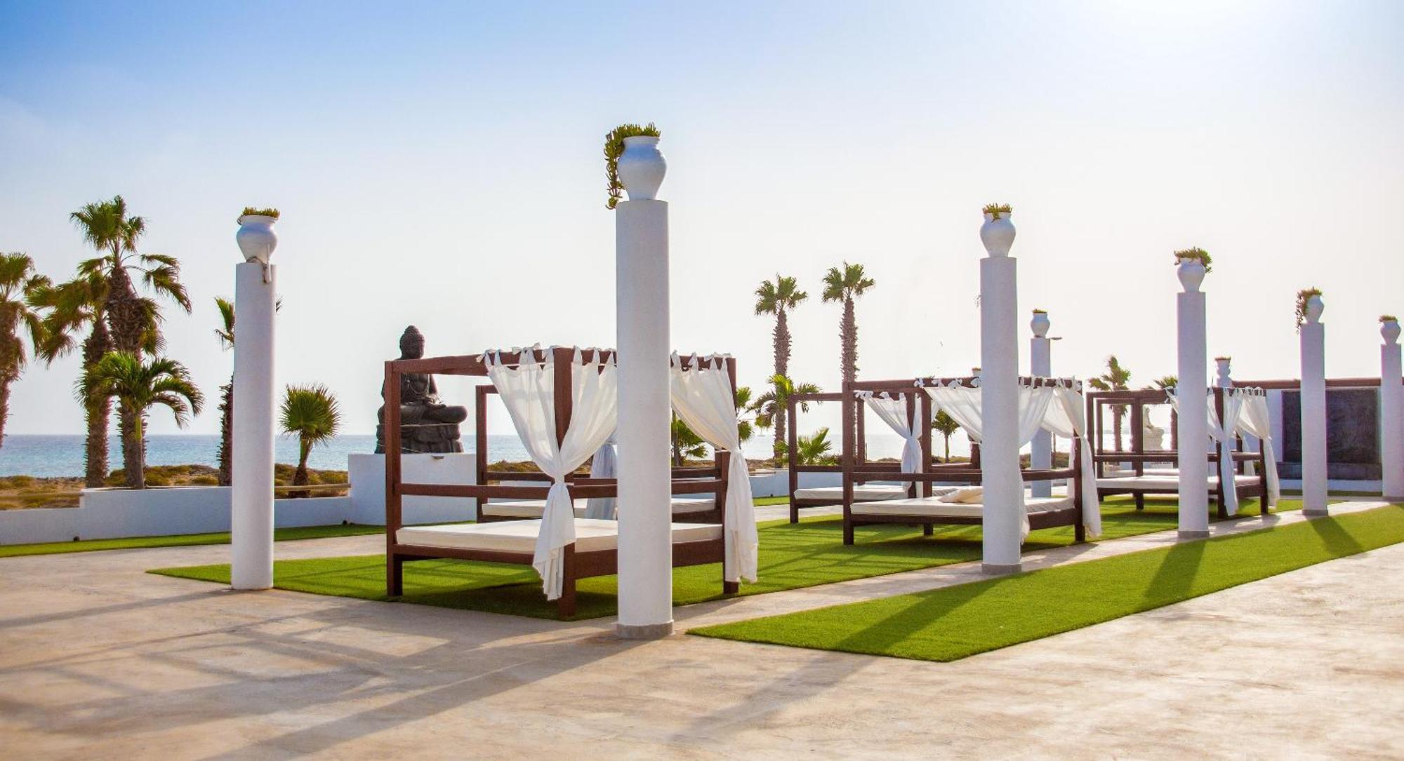 Hotel Livvo Budha Beach Santa Maria Dış mekan fotoğraf